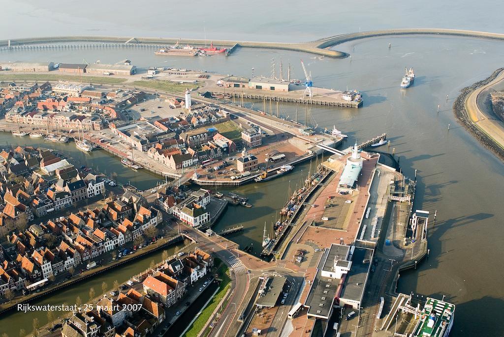 Вілла De Grote Sluis Гарлінген Екстер'єр фото